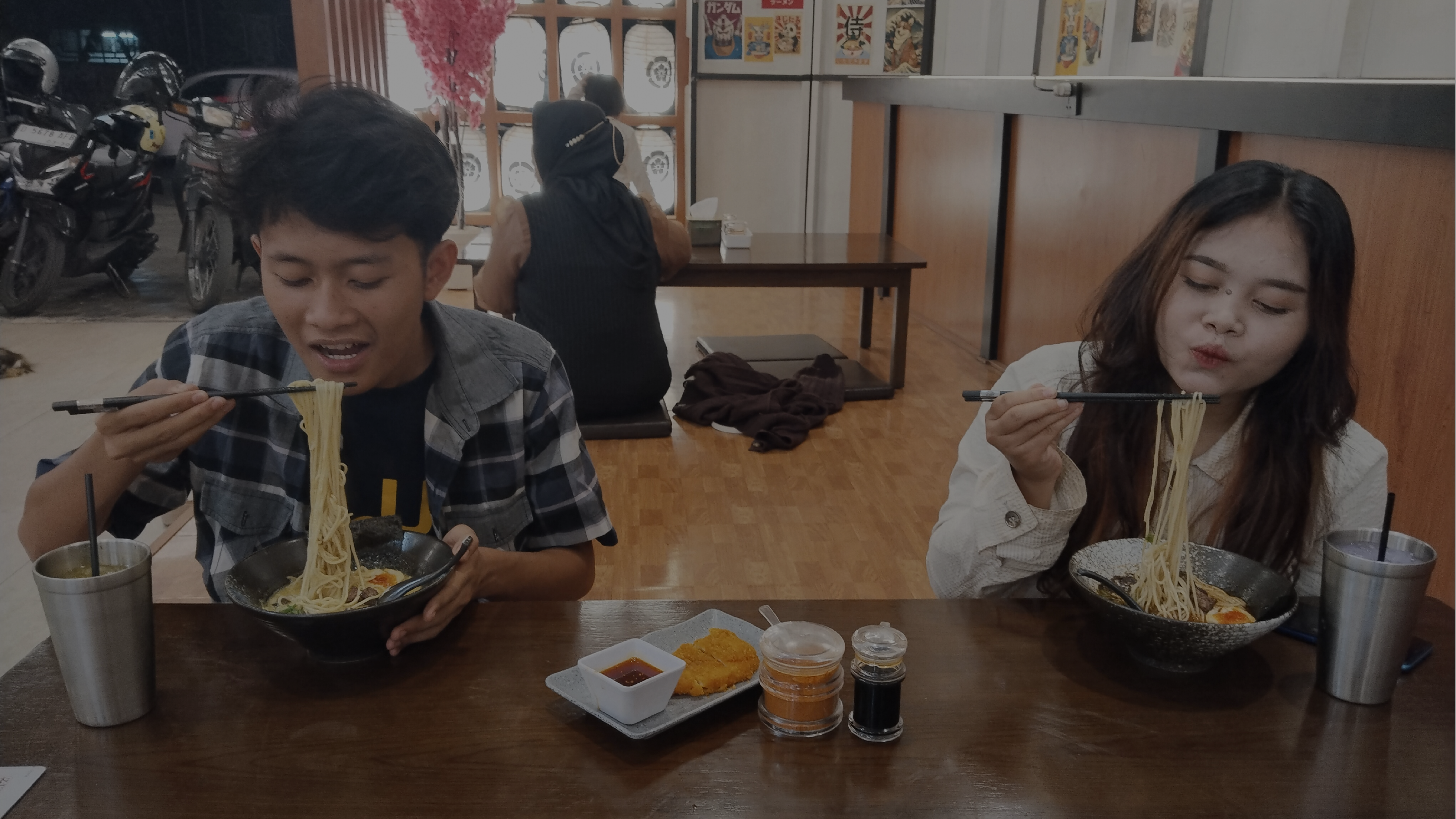 Nakamaya Hero